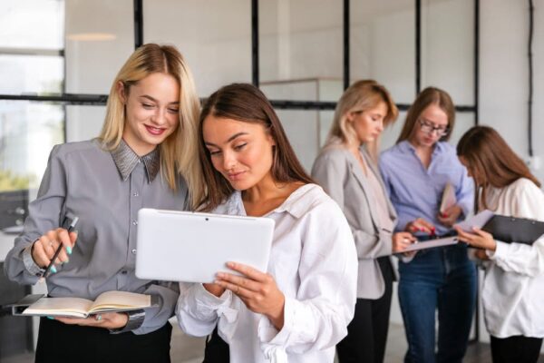 10 pași pentru a-ți accelera cariera