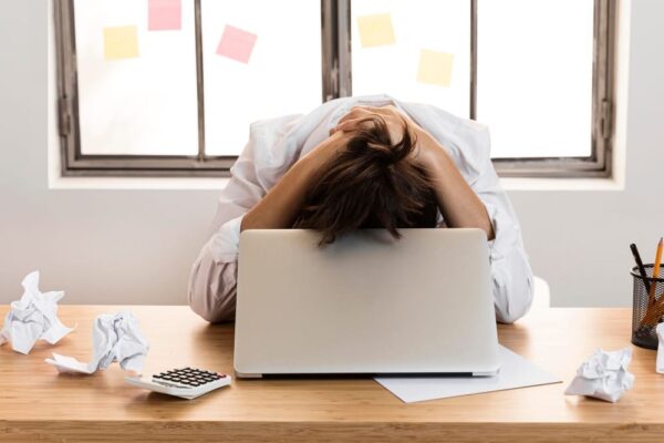 Sindromul burnout: ce este, cum se tratează