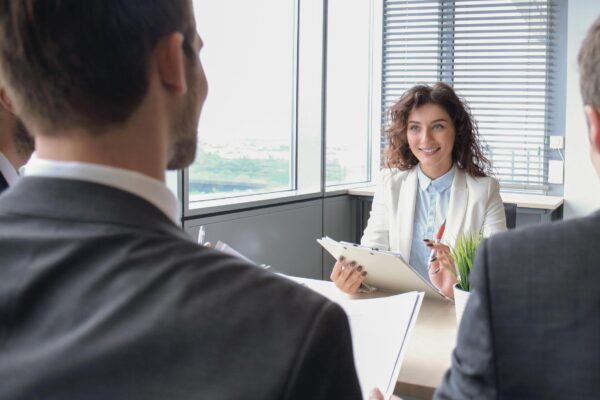 Ce beneficii să negociezi dincolo de salariu la interviu