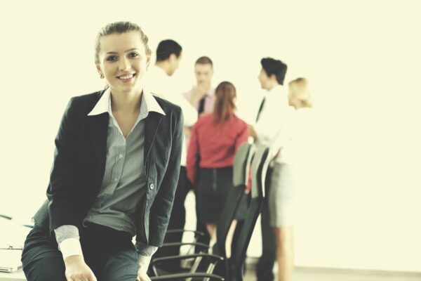 Cum să treci dintr-o industrie în alta și să fii competitiv instant